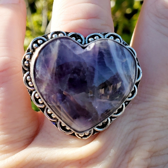 New Unique Heart Shaped Chevron Amethyst 925 Silver Statement Ring. - Picture 7 of 16